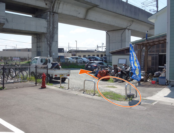 斜めの側溝