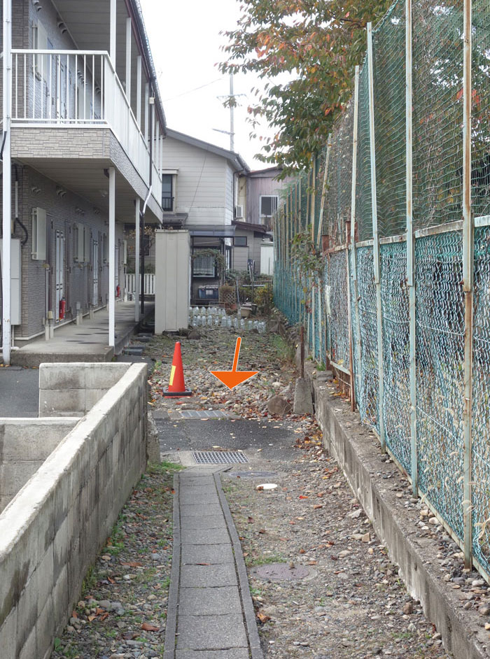 アパート横の水路跡