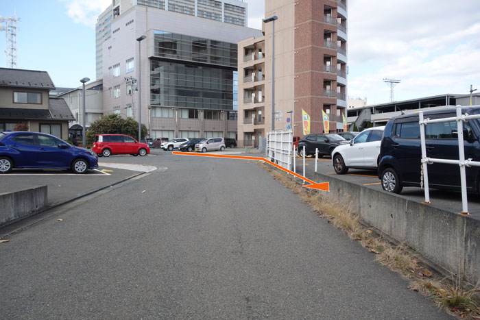 道路だと説明がつかない