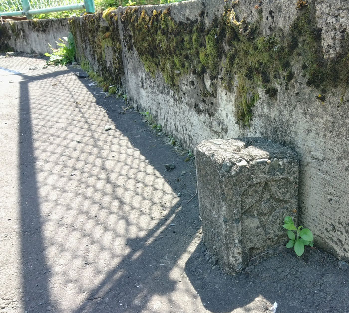 境界石