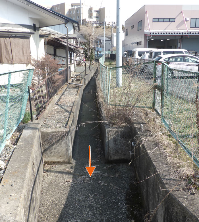 ガードレール上流